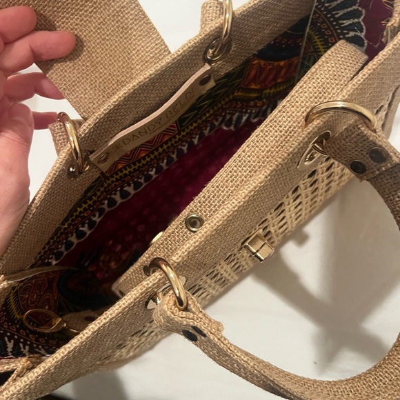 Elegant Tan and Cream Woven Handbag from Paris made in Morocco - Picture 2 of 4